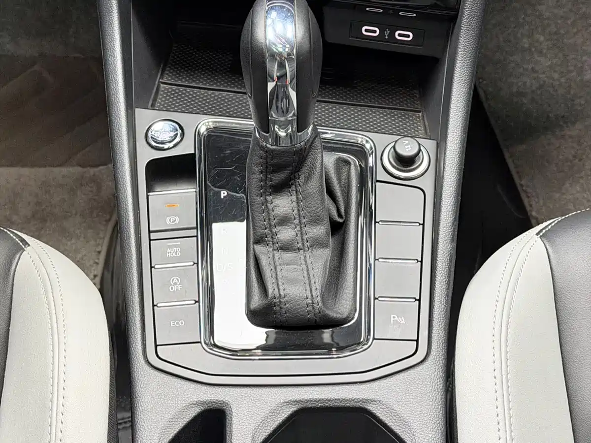 Volkswagen Bora 2023 280TSI DSG Prestige Edition фото 19
