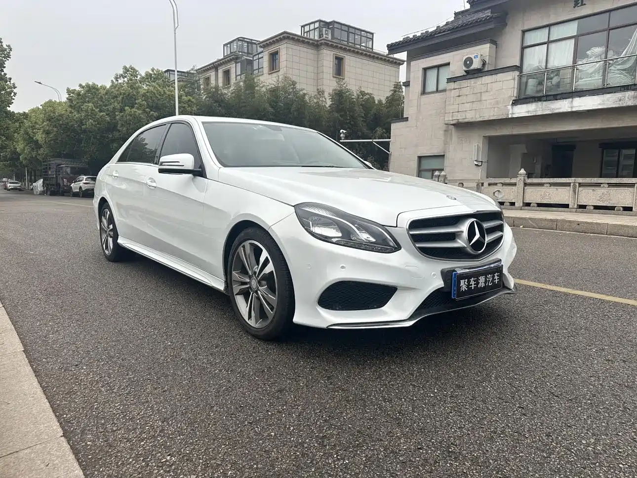 Mercedes-Benz E-Class 2014 Facelift E 260 L Sport фото 3