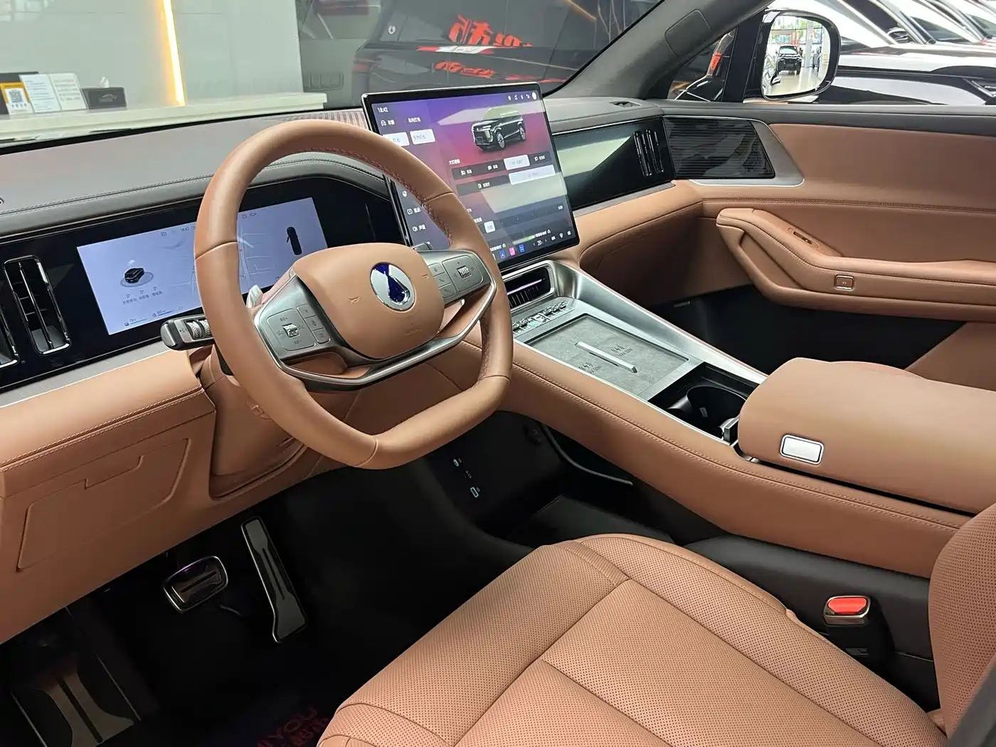 Denza N8L 2026 Model Prestige Edition фото 8