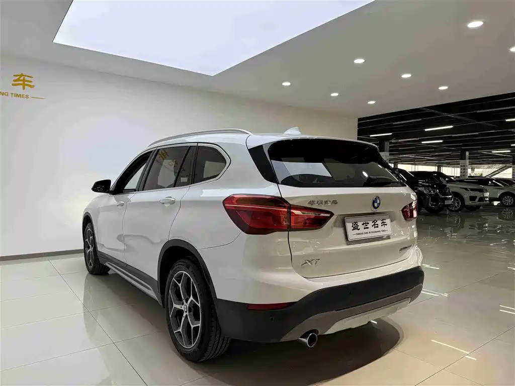 BMW X1 2019 sDrive18Li Premium Model фото 20