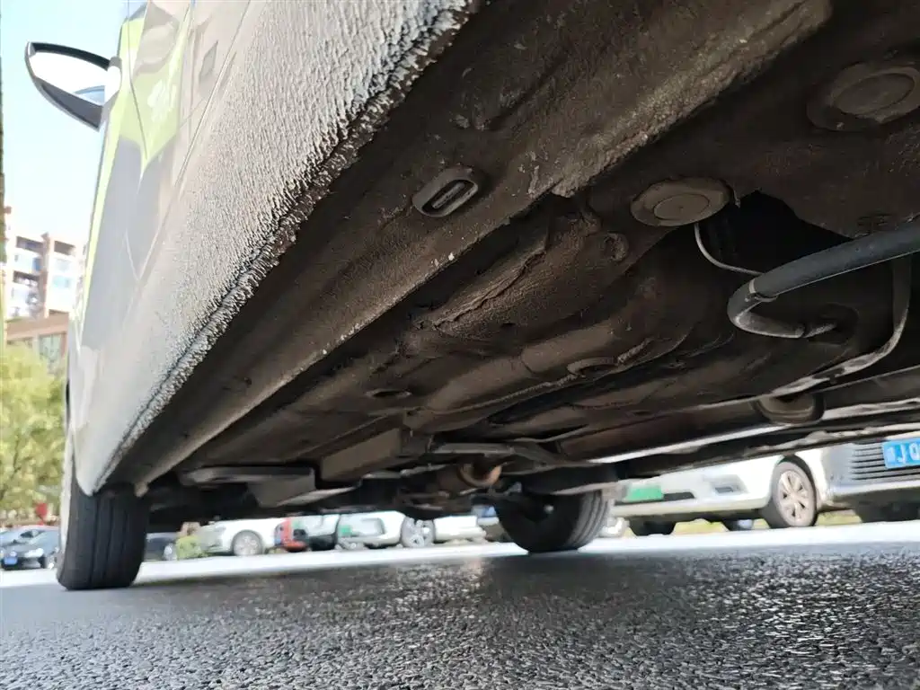 VOLKSWAGEN SANTANA