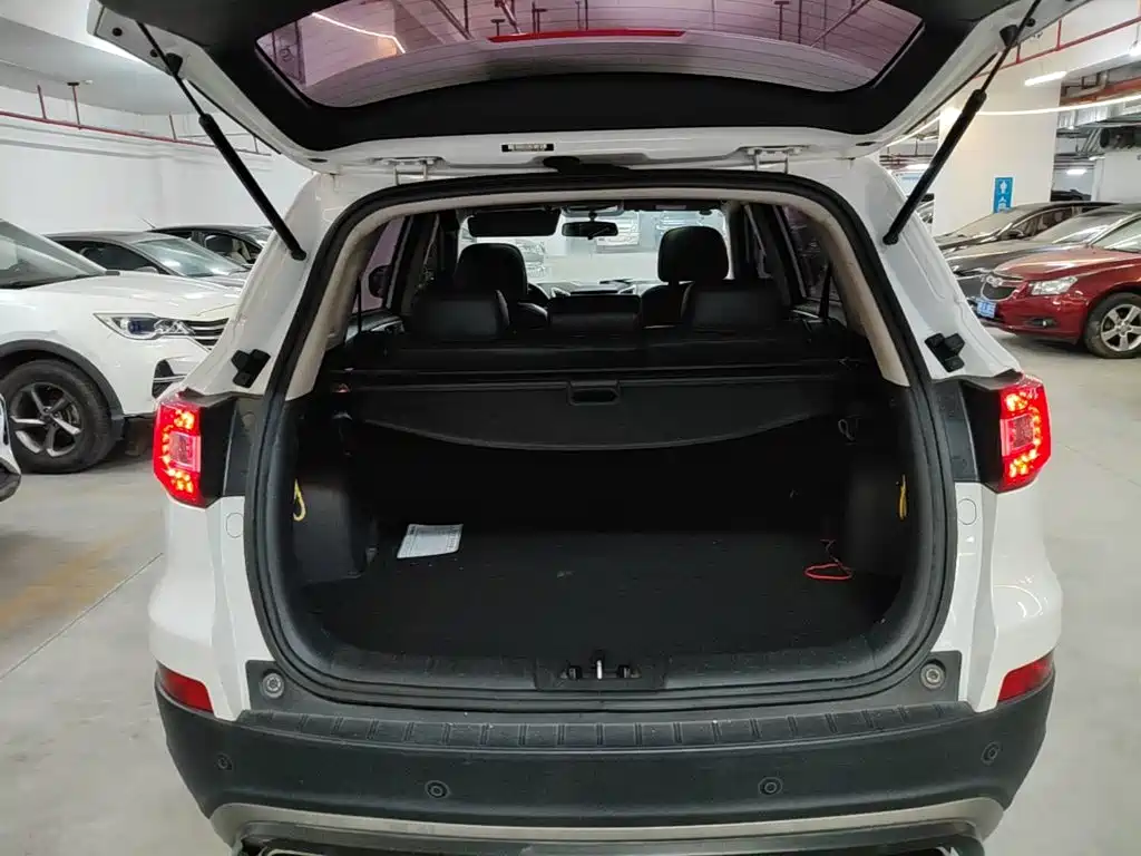 Photo 19 - Changan CS75