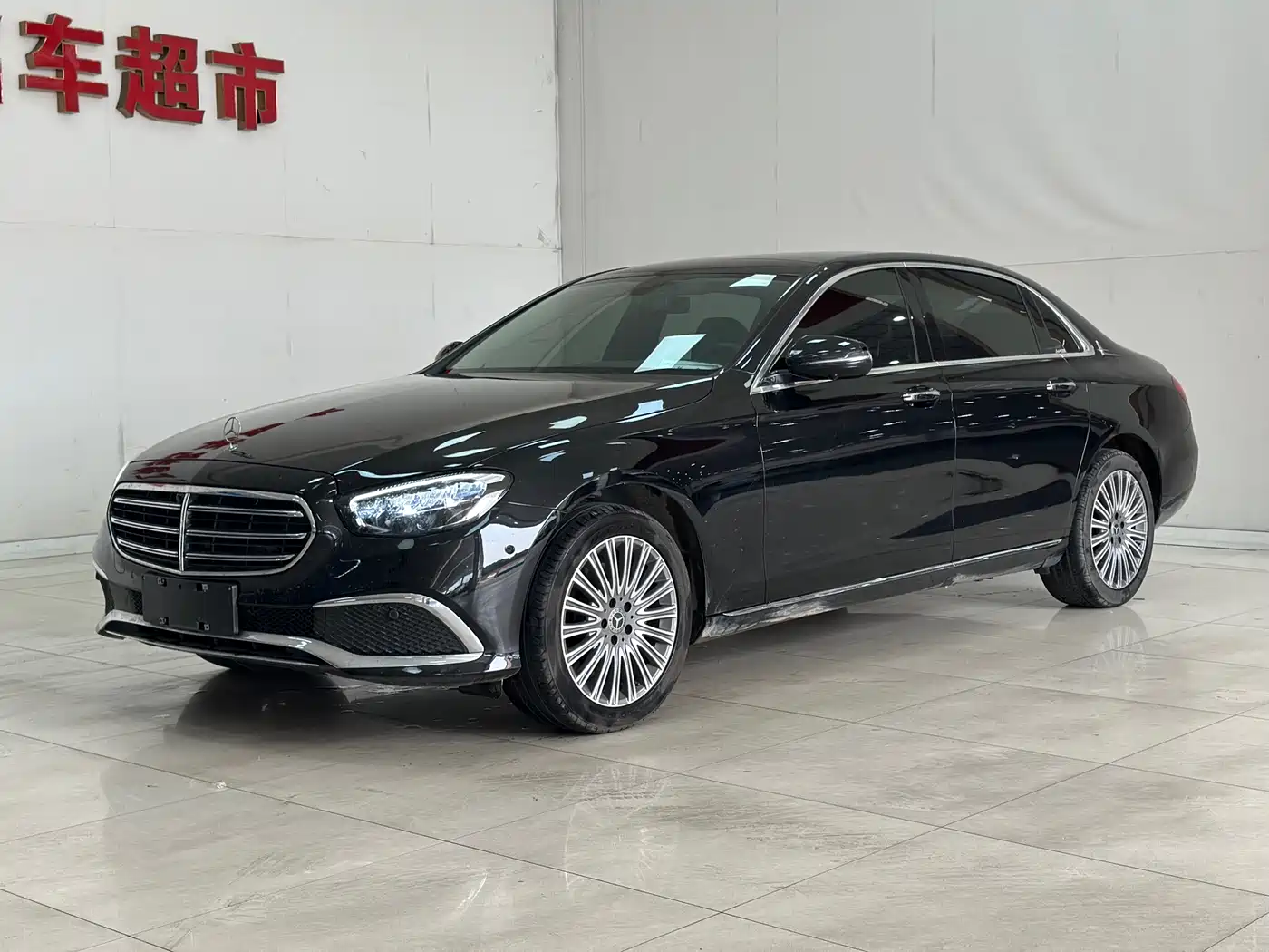 Mercedes-Benz E-Class 2023 E 300 L Fashion