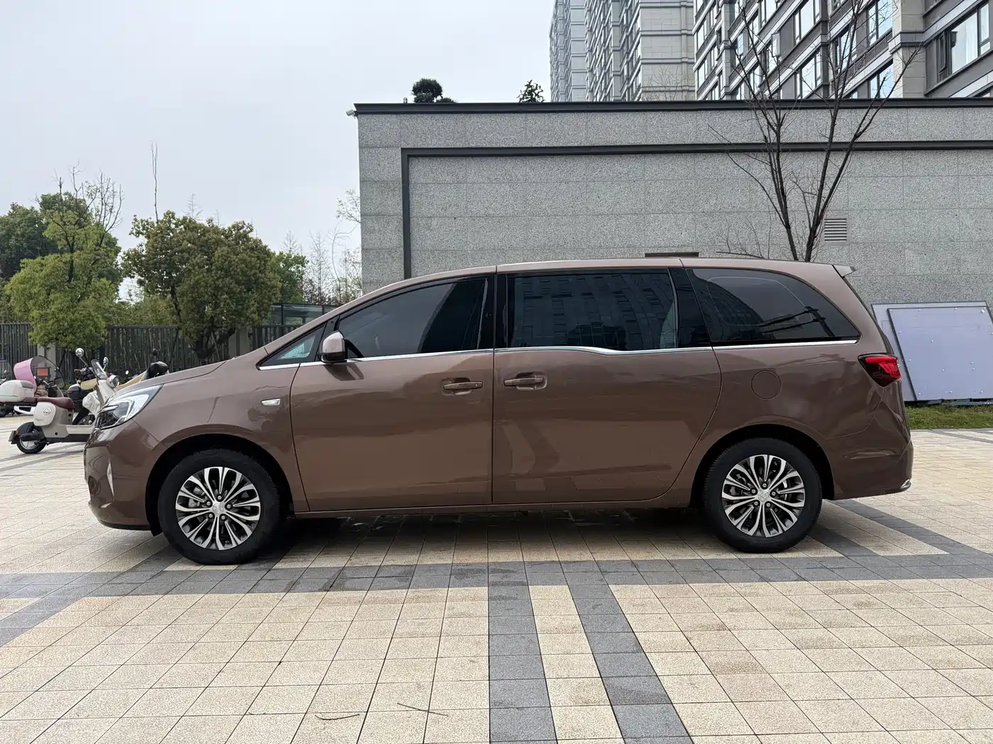 BUICK GL8