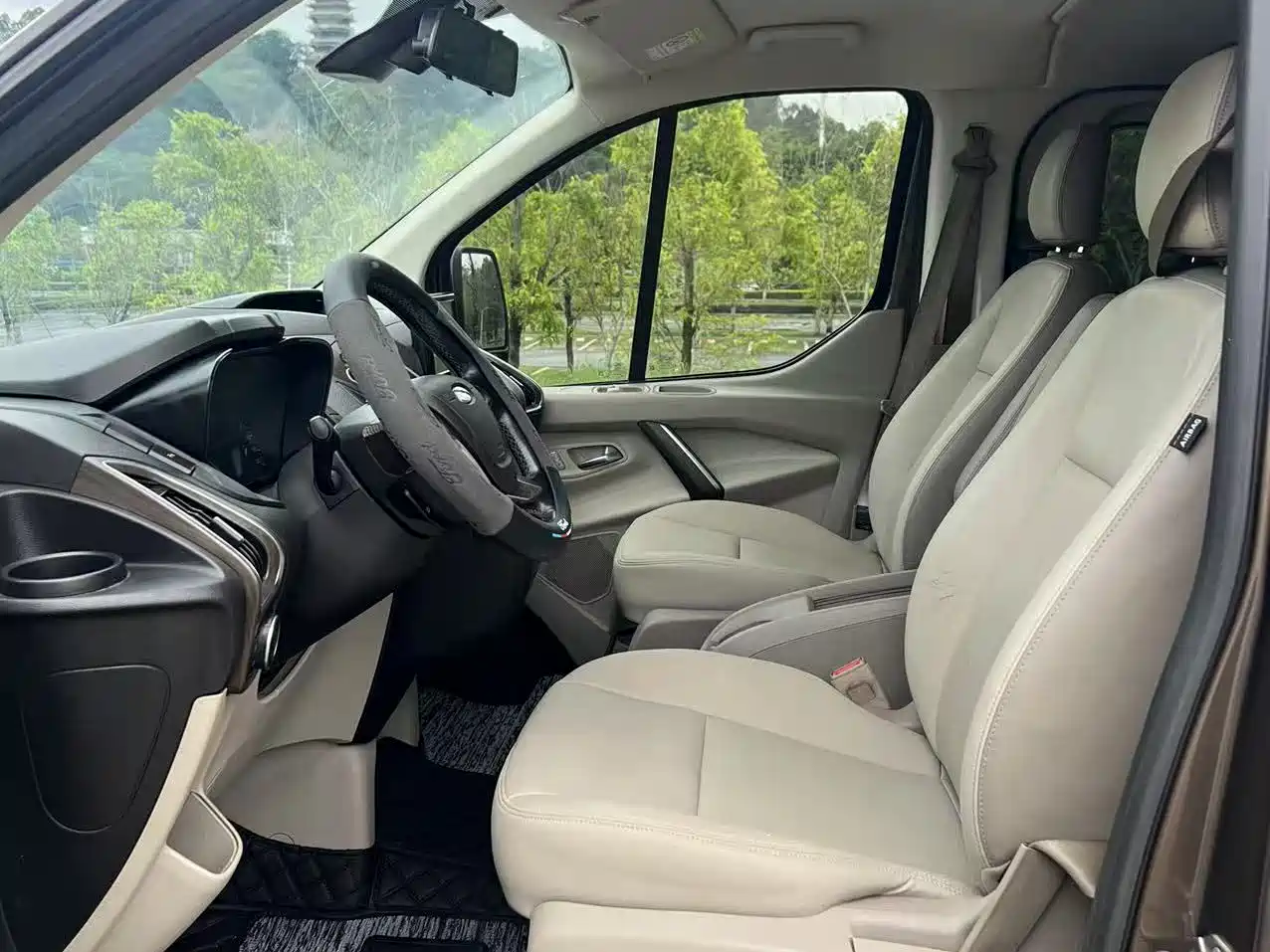 Ford Tourneo 2020 2017 2.0T Automatic Smart Elite Edition