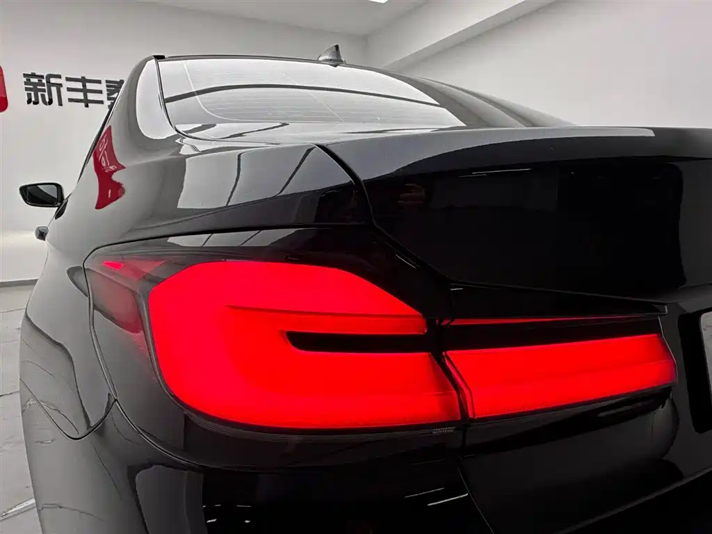 BMW 5 Series 2022 Facelift 525Li M Sport Package фото 27