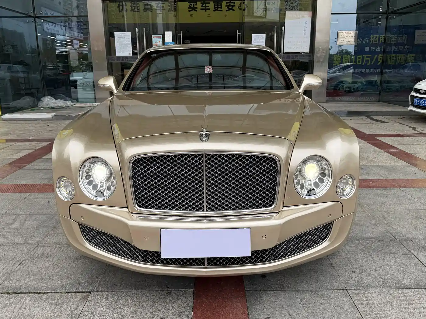 Bentley Mulsanne 2012 Model 6.8T Diamond Jubilee фото 2
