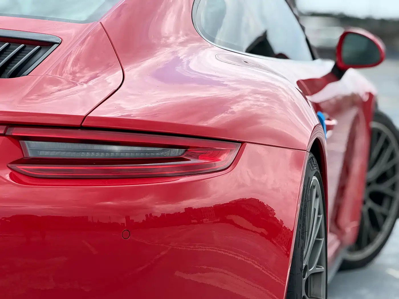 Photo 7 - Porsche 911