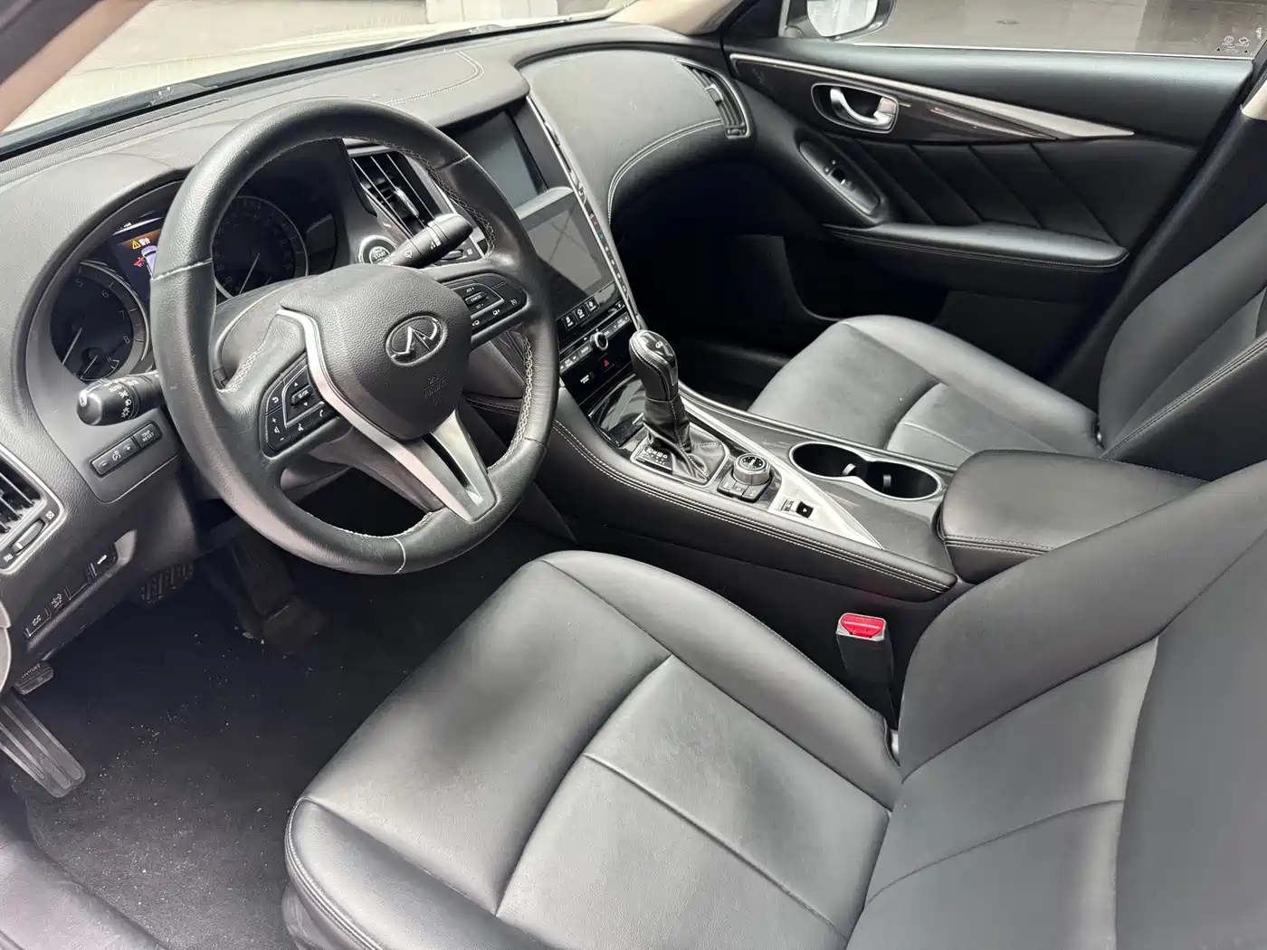 Infiniti Q50L 2023 2022 2.0T Premium Edition