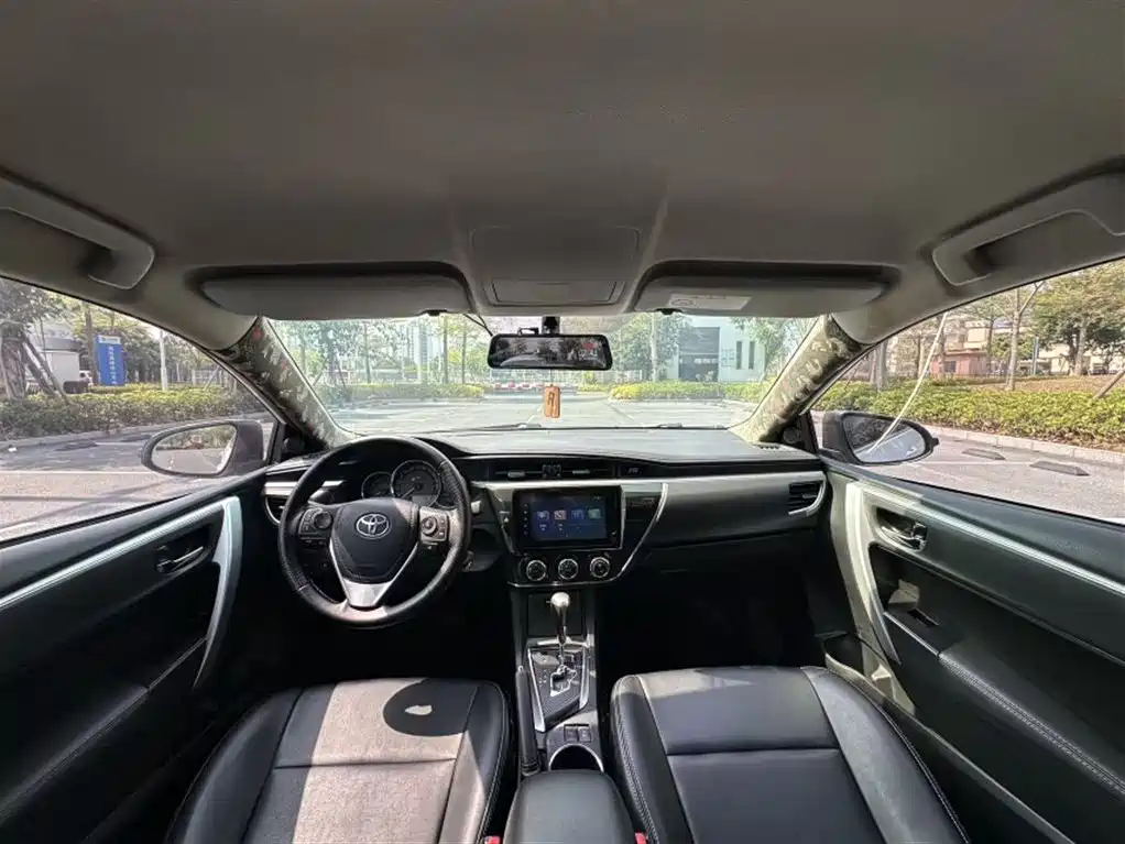 Toyota Corolla 2017 1.2T CVT GL фото 14