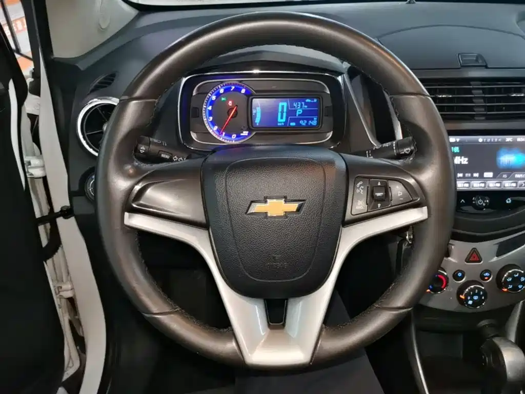 Chevrolet Trax 2014 1.4T Automatic 2WD Luxury фото 11