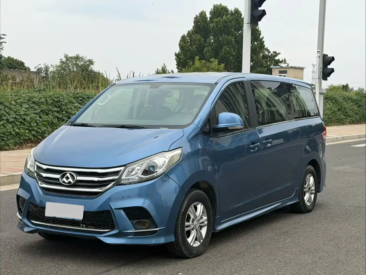 Фото 3 - Maxus G10