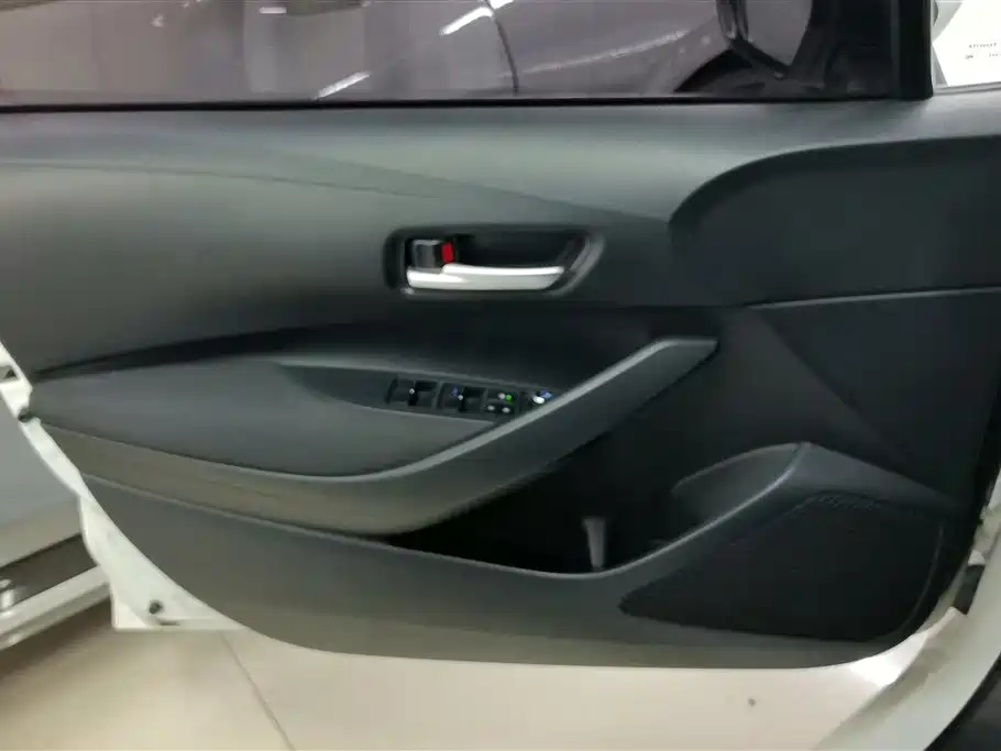 Toyota Levin 2019 185T CVT Sport Edition China VI фото 7