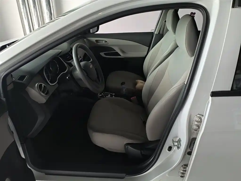 Chevrolet Sail 2018 Sail 3 1.3L AMT Ideal фото 15