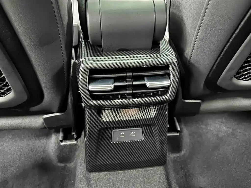 Audi A3 2024 Model Sportback 35 TFSI RS Edition фото 15