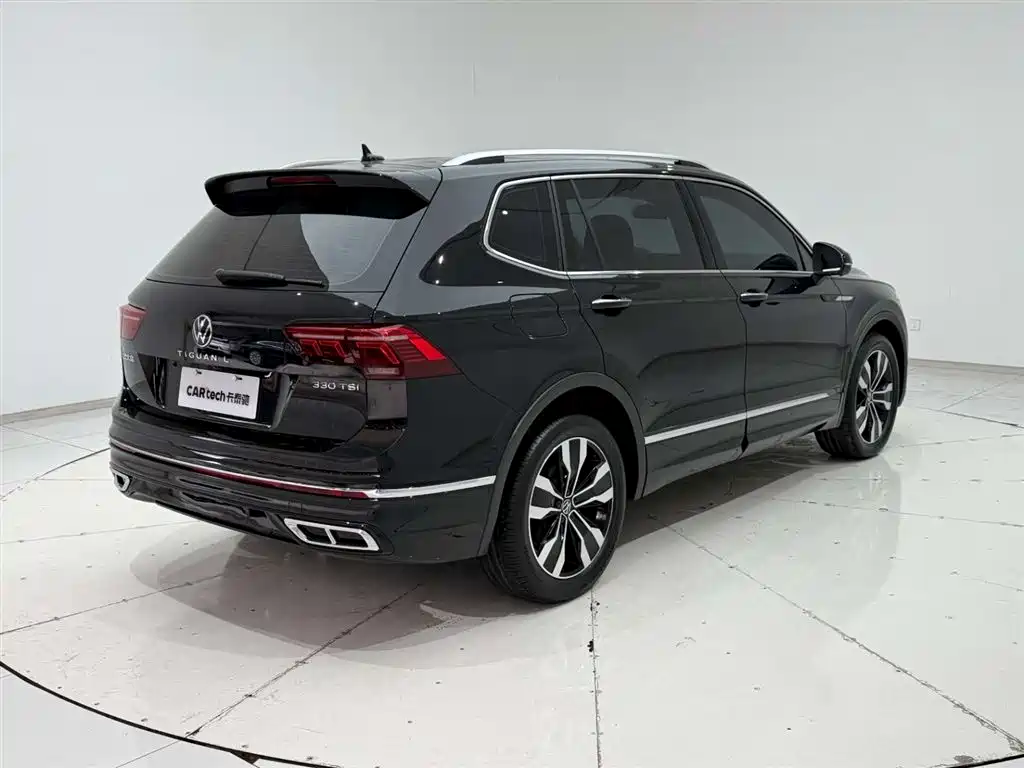 Volkswagen Tiguan L 2024 330TSI Automatic 2WD R-Line Premium Enjoyment Edition фото 8