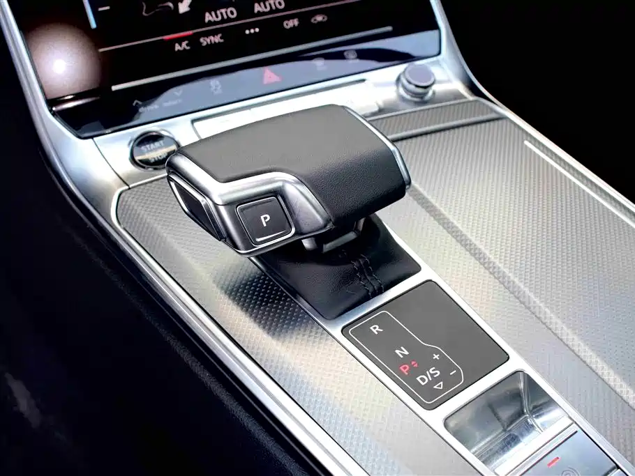 Audi A6L 2024 45 TFSI Premium Dynamic фото 11