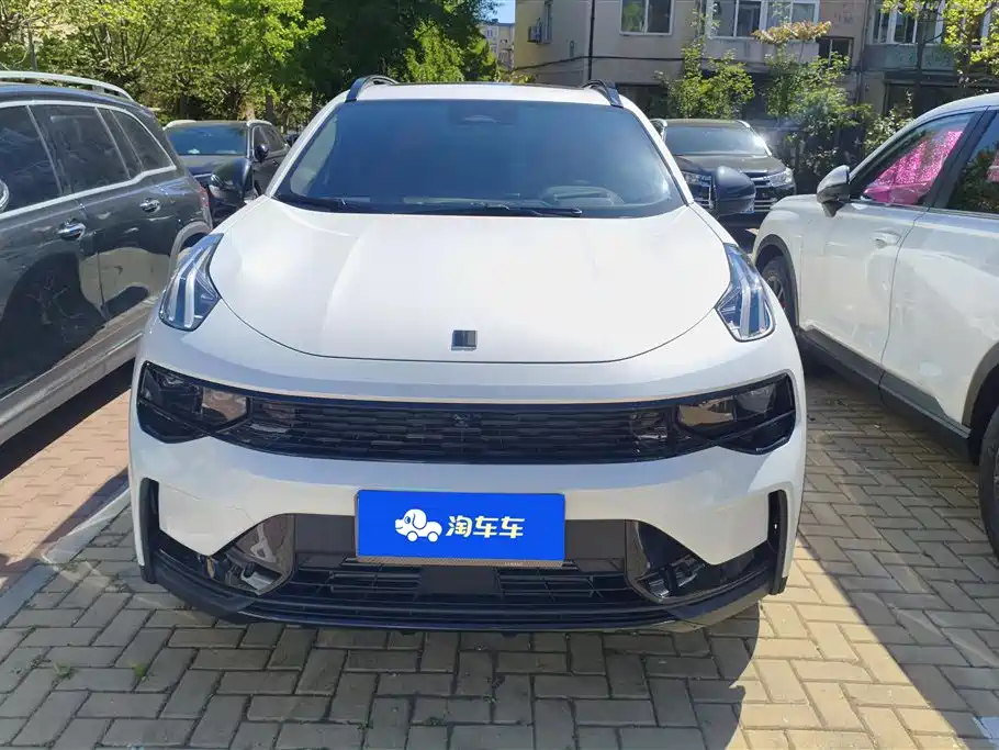 Lynk & Co 01 2025 2.0TD FWD Renewal Pro Edition фото 2