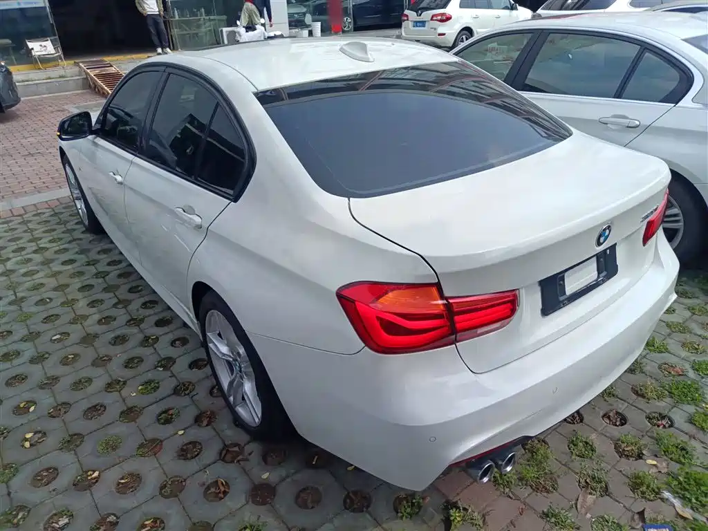 BMW 3 Series 2018 320i M Sport Package фото 23
