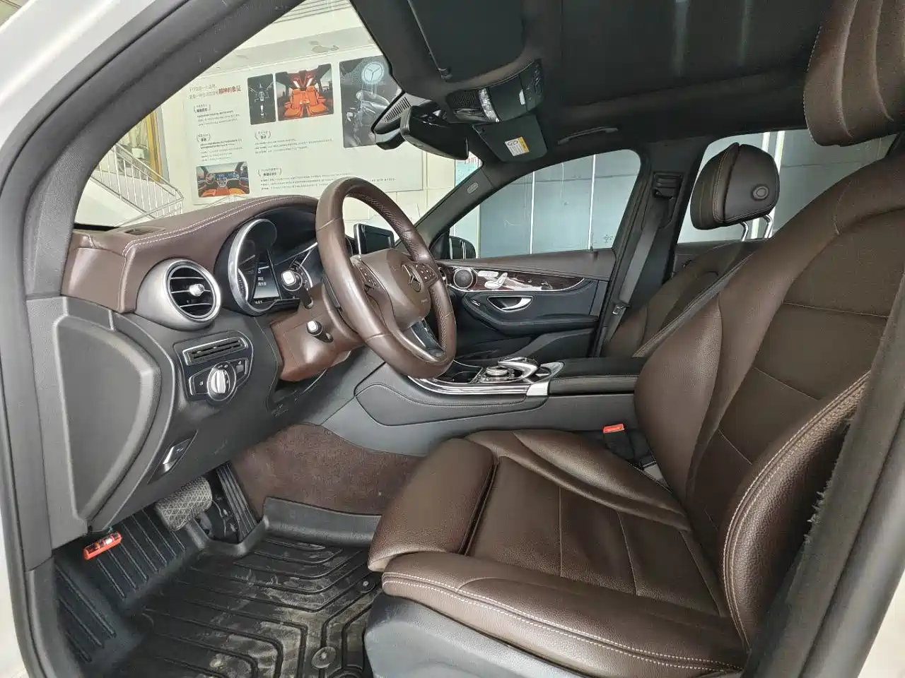 Mercedes-Benz GLC 2017 GLC 260 4MATIC Dynamic фото 8