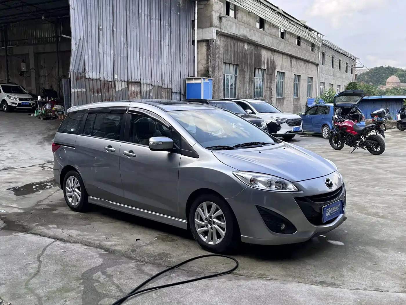 Mazda Mazda5 2013 2.0L Automatic Luxury фото 3
