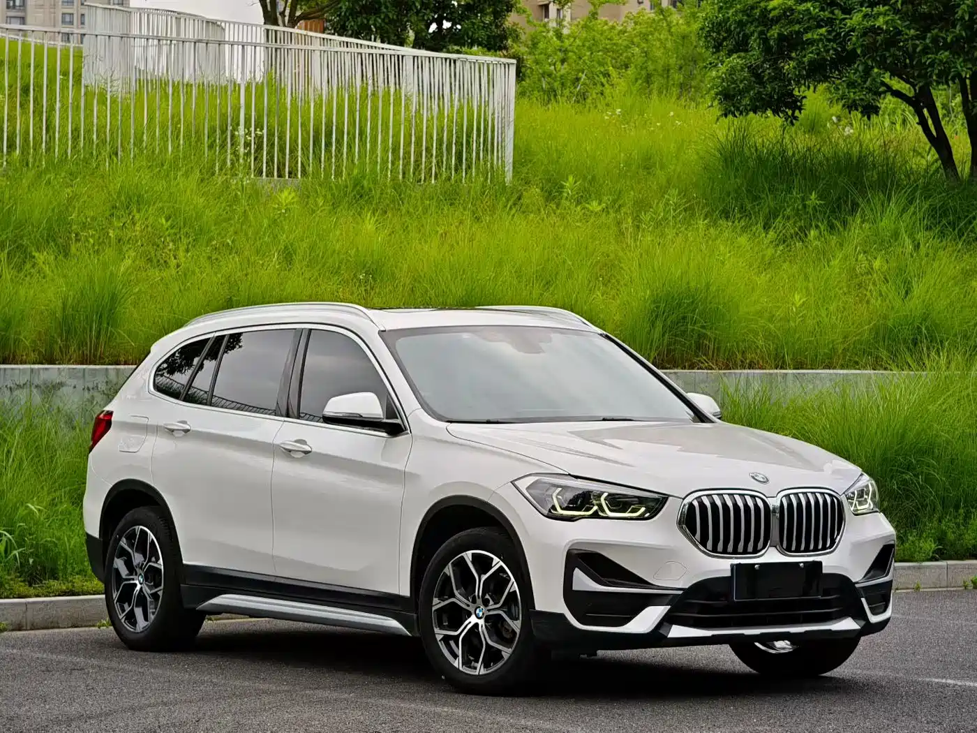 BMW X1 2020 sDrive20Li Premium Edition фото 3