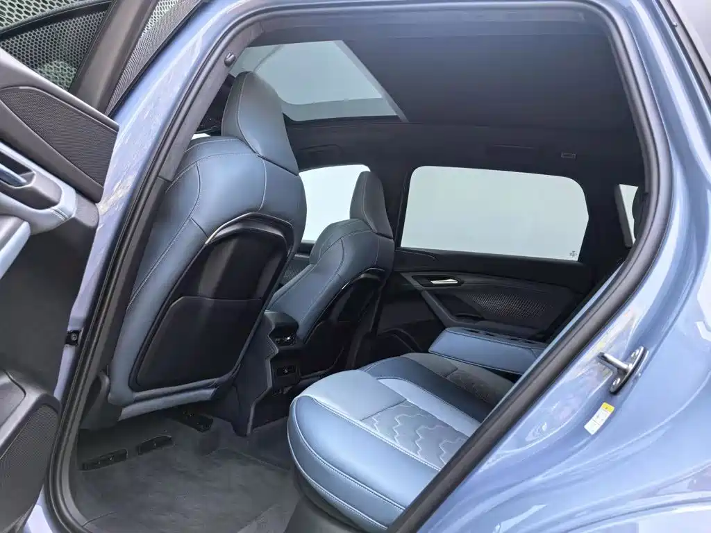 Фото 8 - Audi Q6L e-tron