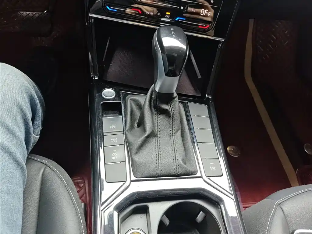 Volkswagen Passat 2023 Facelift 330TSI Elite Edition фото 14