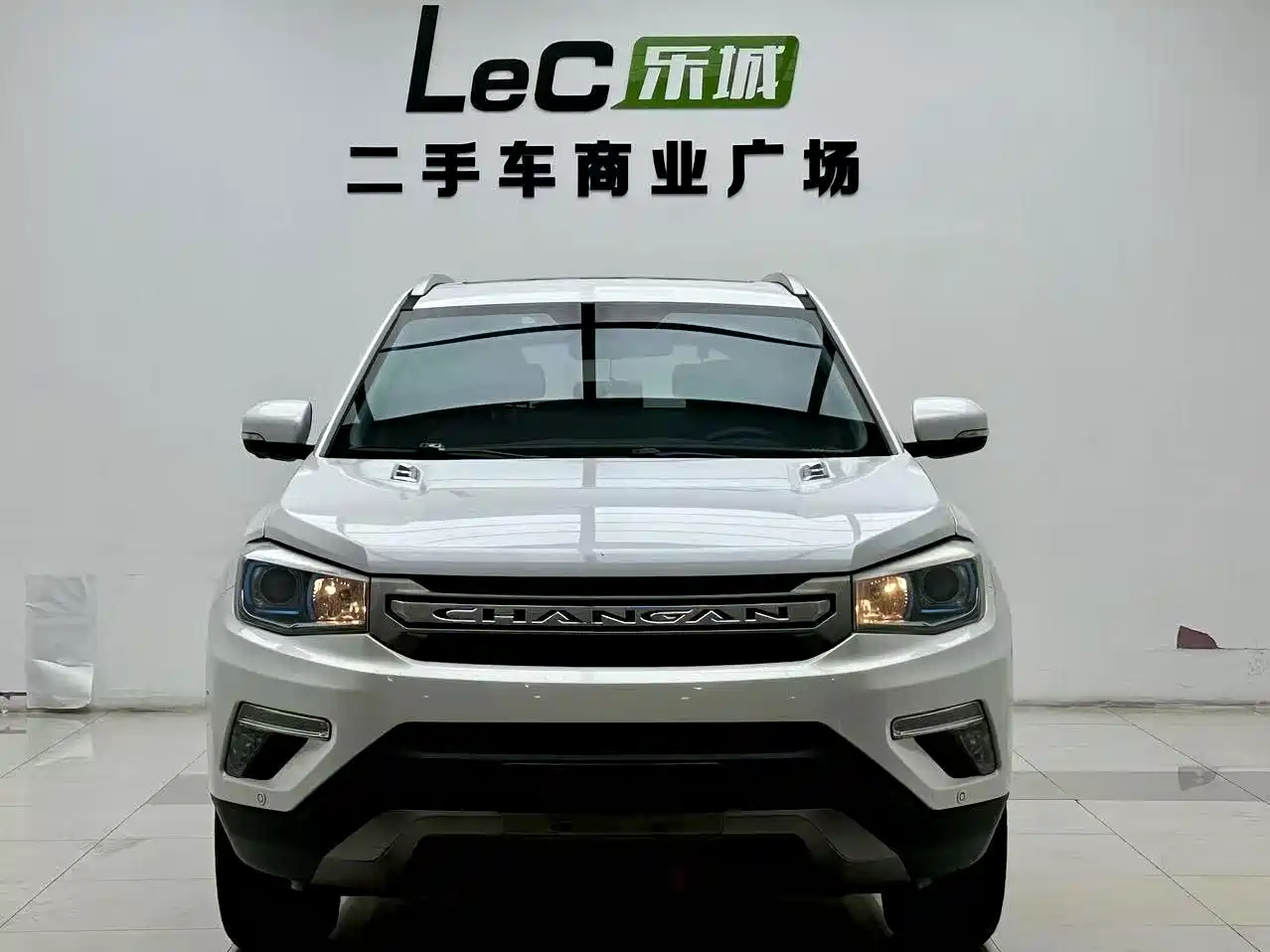 Фото 2 - Changan CS75
