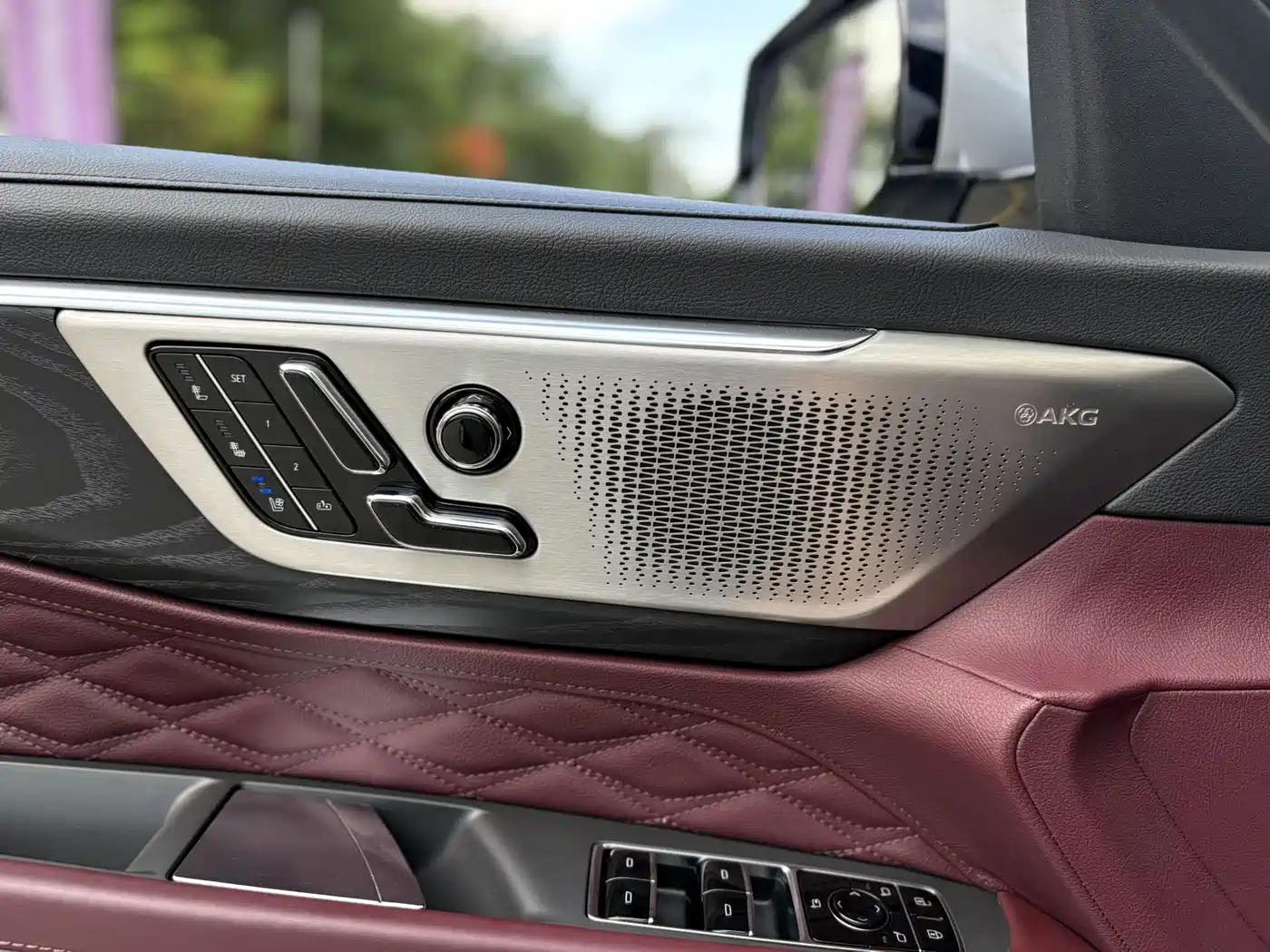 Cadillac CT6 2023 28T Premium Model фото 12