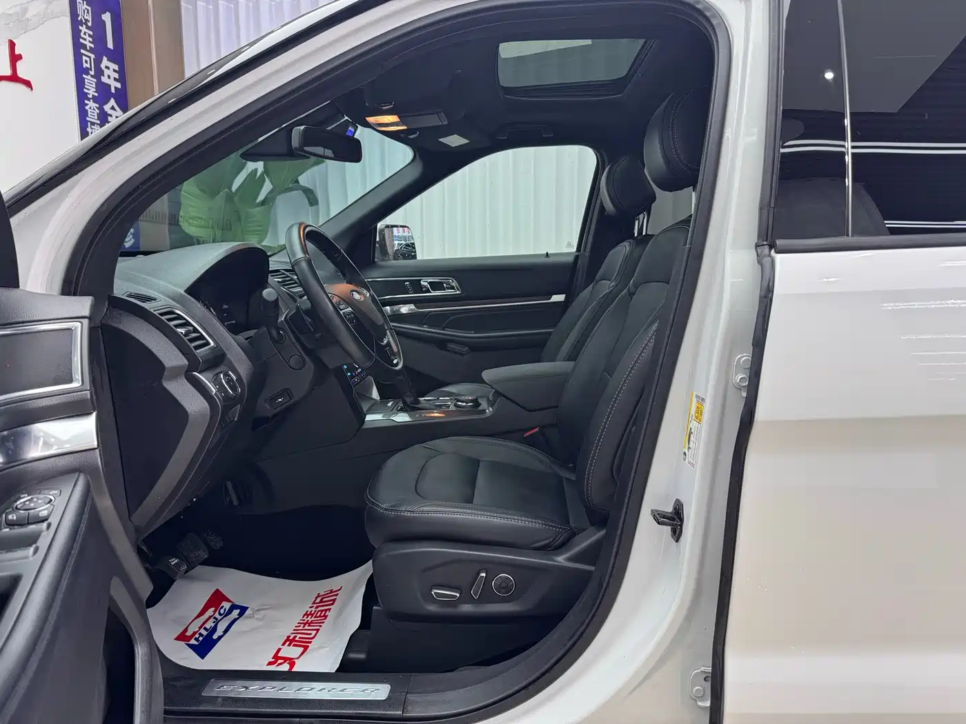 Ford Explorer (Import) 2017 3.5T Elite Edition фото 4