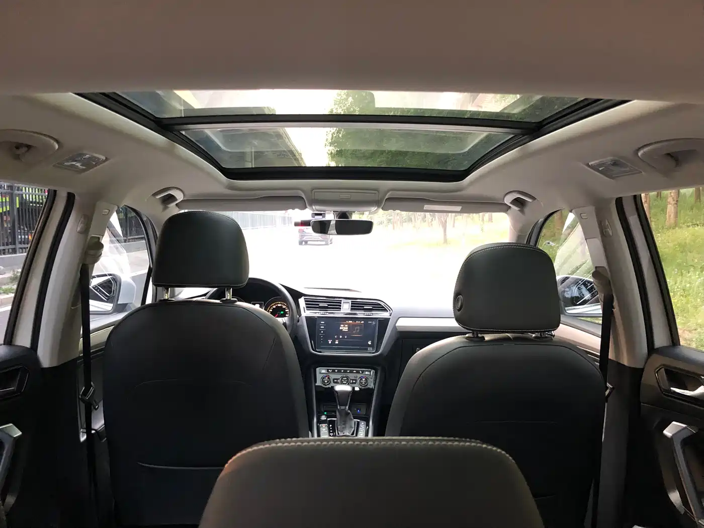 Volkswagen Tiguan L 2020 330TSI Auto 2WD Smart Luxury China VI фото 15