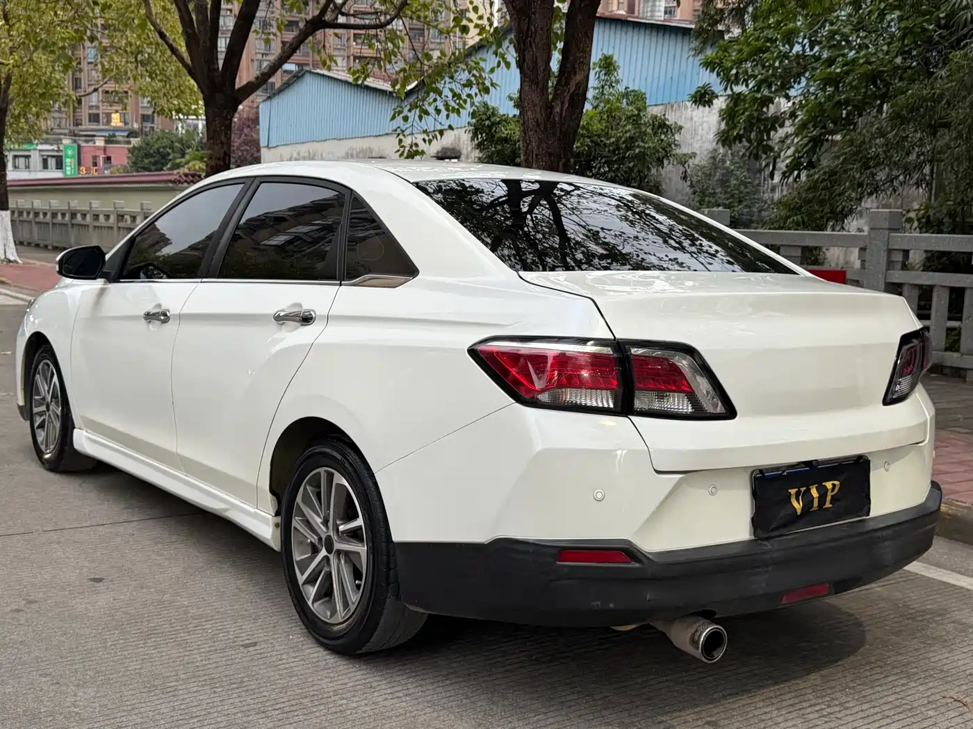 Venucia D60 2018 2018 1.6L CVT Smart Elite Edition