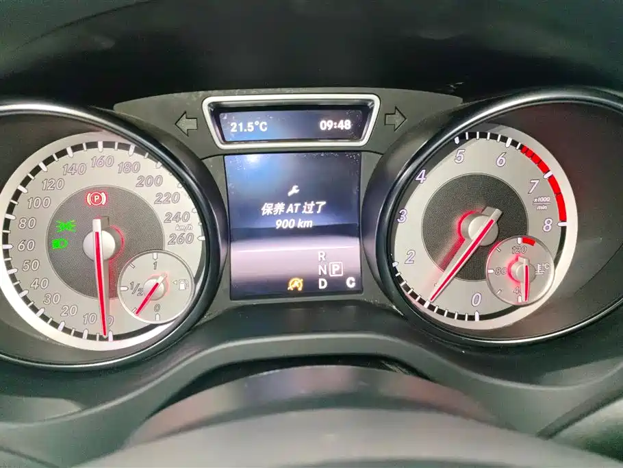 Mercedes-Benz GLA 2016 GLA 200 Dynamic фото 14