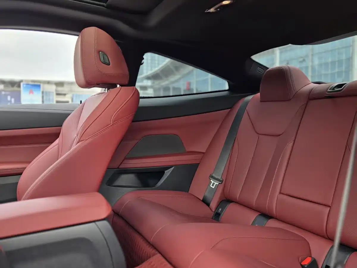 BMW 4 Series 2024 430i M Sport Shadow Edition фото 8