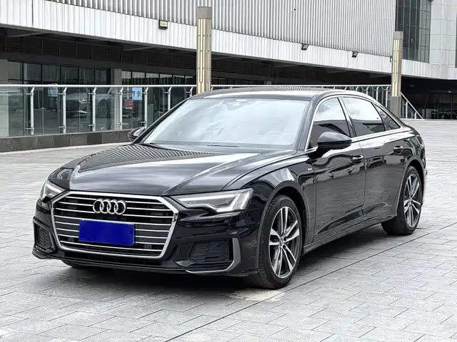 Audi A6L 40 TFSI, Люкс Драйв