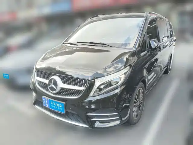 Mercedes-Benz V-Class 2020 Model V 260 L Long Wheelbase Luxury — фото 1