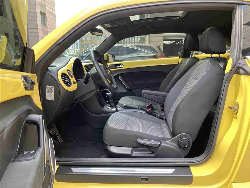Volkswagen Beetle 2015 180TSI фото 11