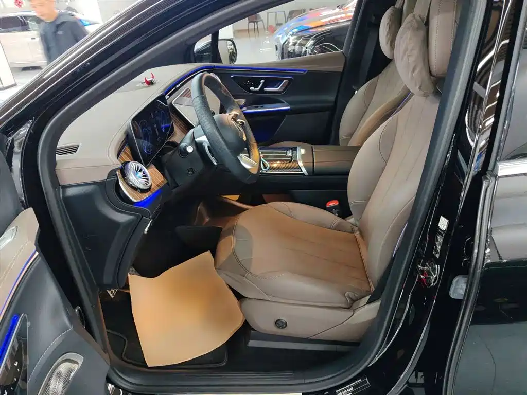 Mercedes-Benz EQE SUV 2024 500 4MATIC Pioneer Edition фото 11