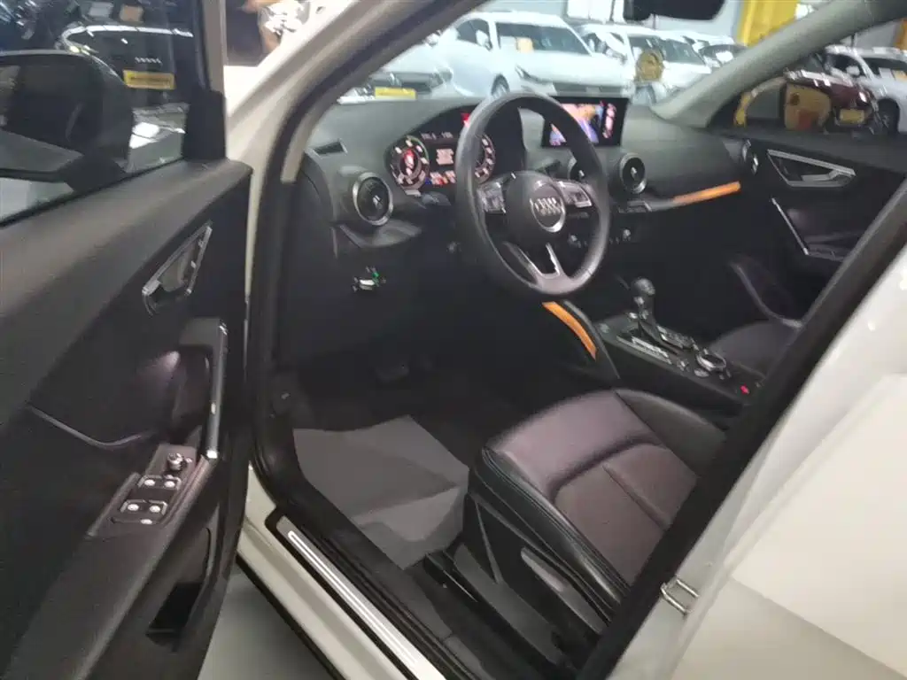 Audi Q2L e-tron 2019 Q2L e-tron Pure Electric Smart Enjoyment фото 16