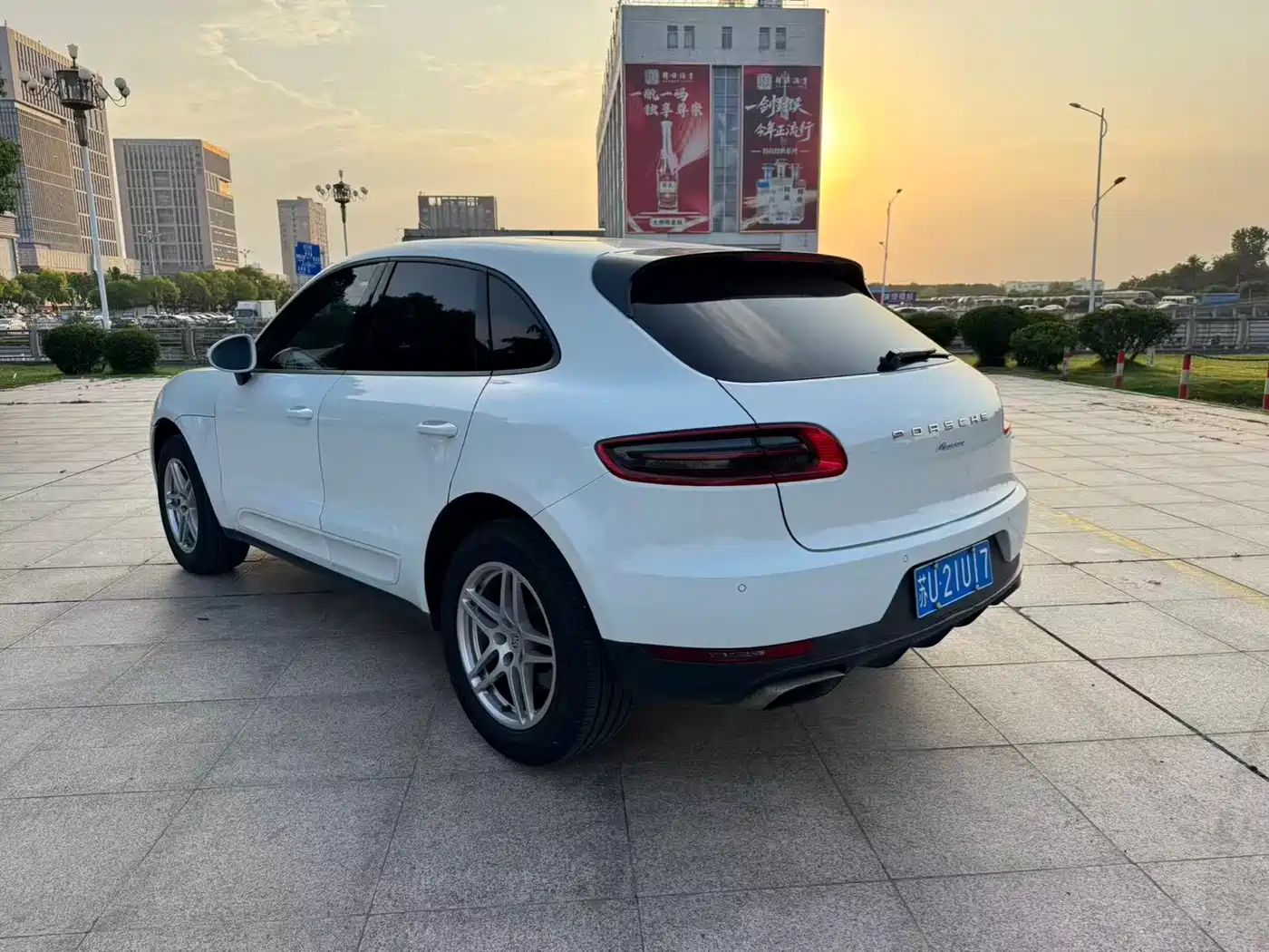 Porsche Macan 2017 Macan 2.0T фото 9