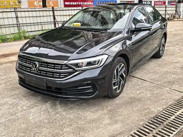 Volkswagen Sagitar 2023 Model Year 200TSI DSG Surpass Edition