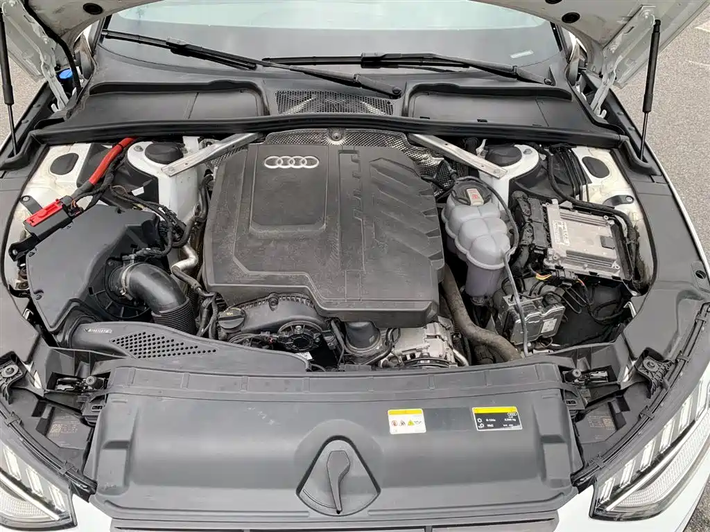 Audi A4L 2023 40 TFSI quattro Luxury Sport фото 17