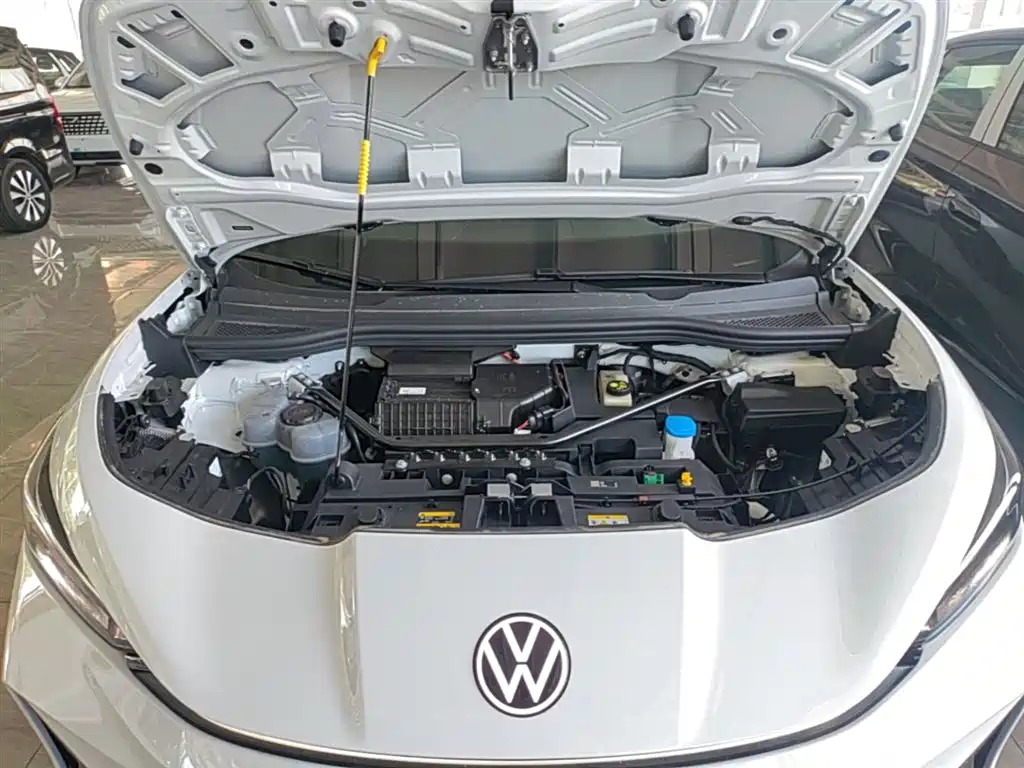 Volkswagen Unique 06 2025 Pure фото 20