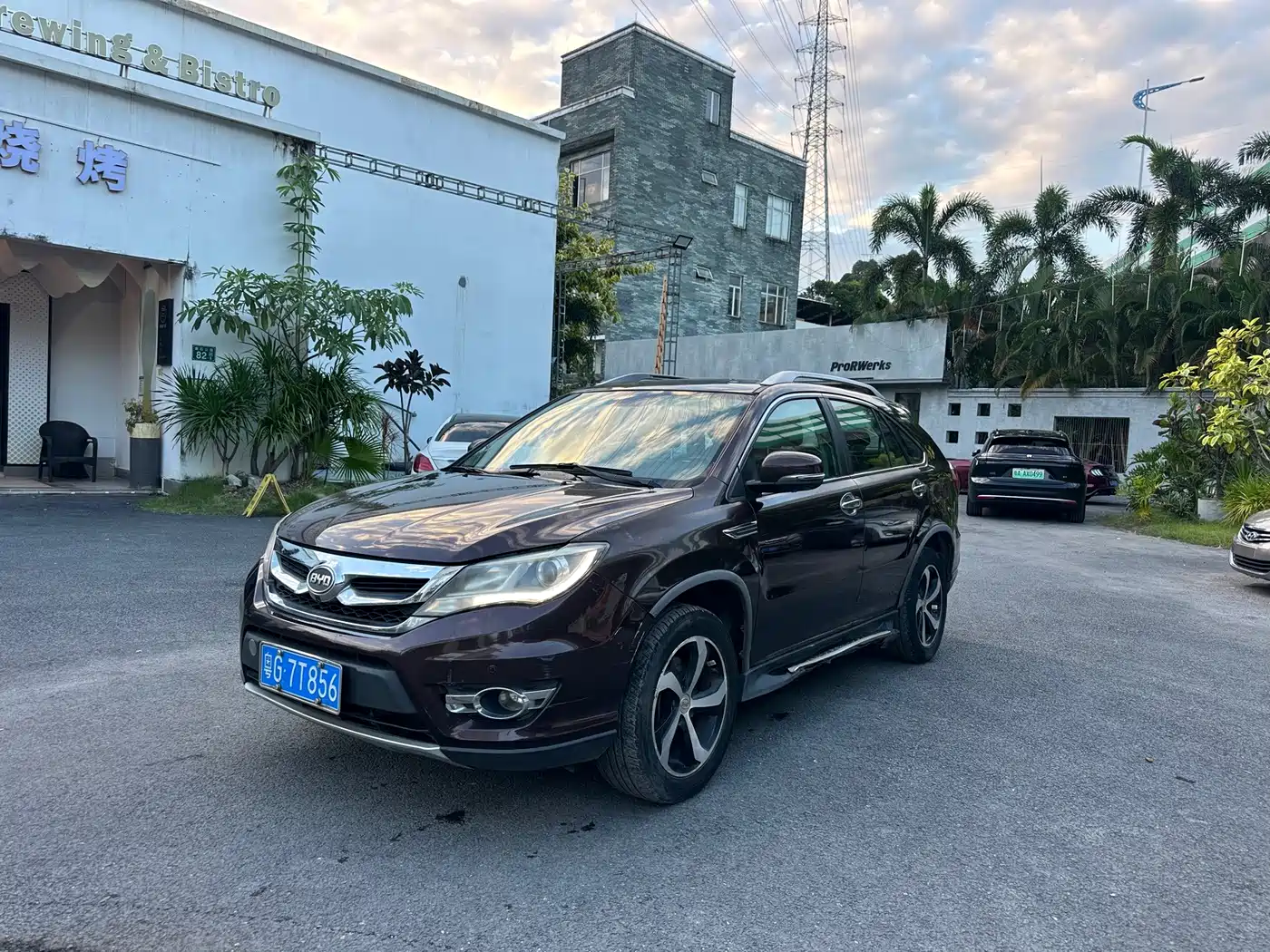 BYD S7 2016 2016 2.0T Automatic Premium Model