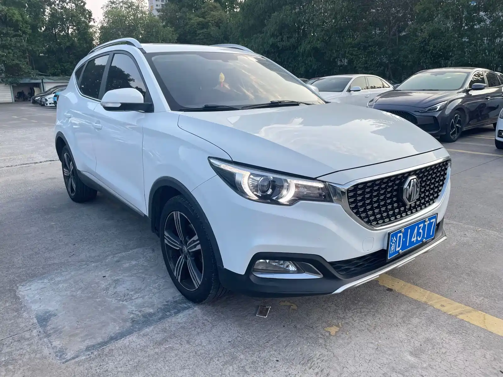 Photo 5 - MG ZS