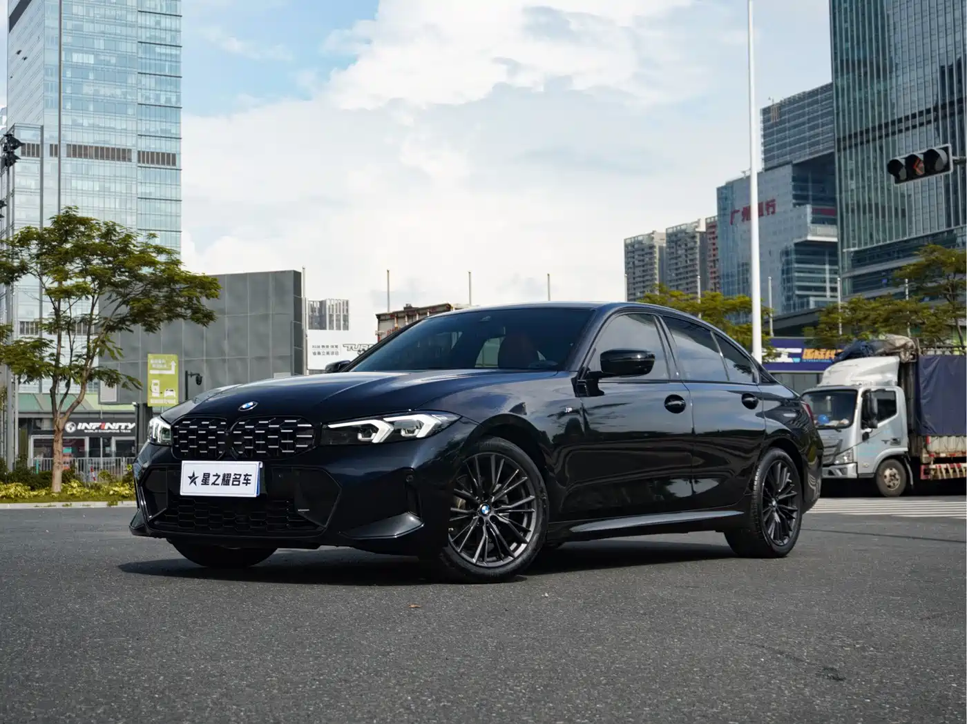 BMW 3 Series 2023 325i M Sport Black Night Package