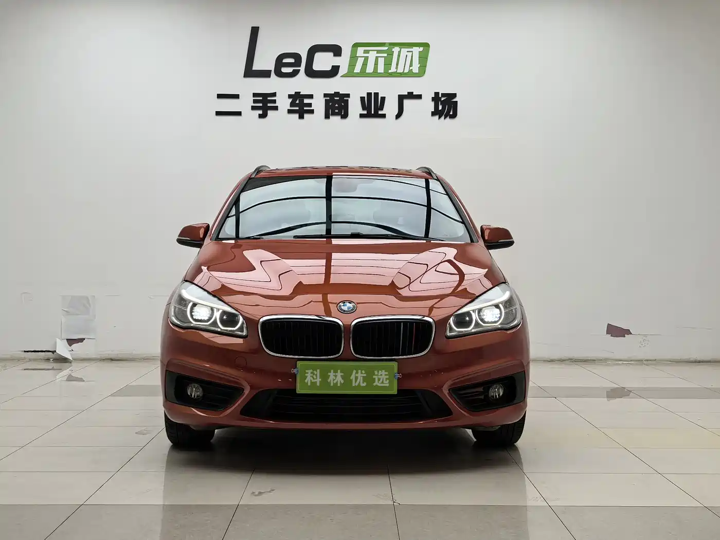 BMW 2 Series Touring 2016 218i Leading фото 6