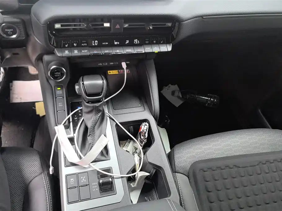 Toyota Prado 2024 2.4T All-Terrain TX Edition 5-Seater фото 16