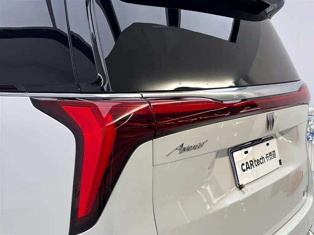 Buick Century 2023 2.0T 6-Seat World Edition фото 12